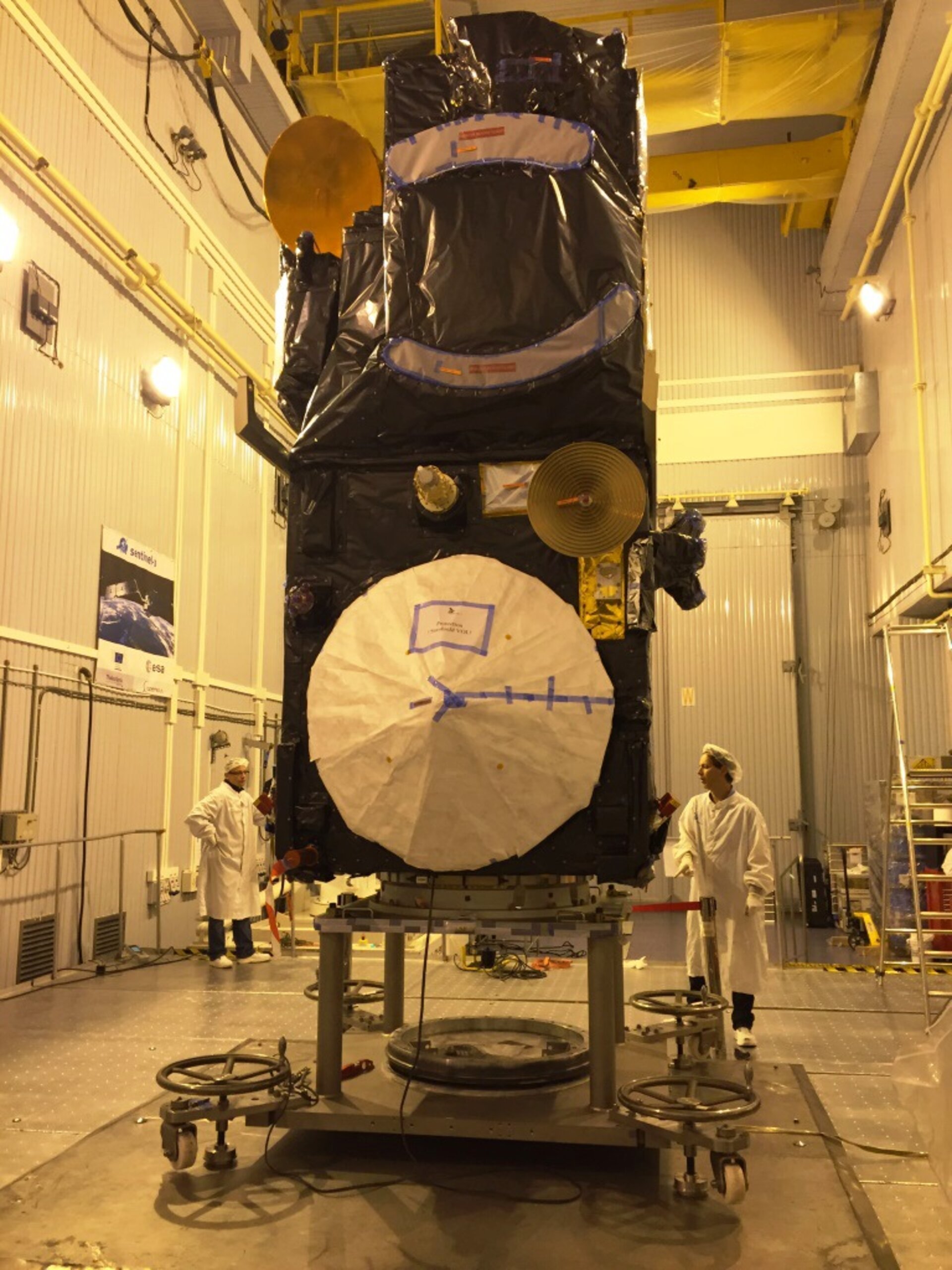 Sentinel-3A resumes position