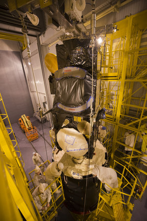 Mating of Sentinel-3A on Breeze