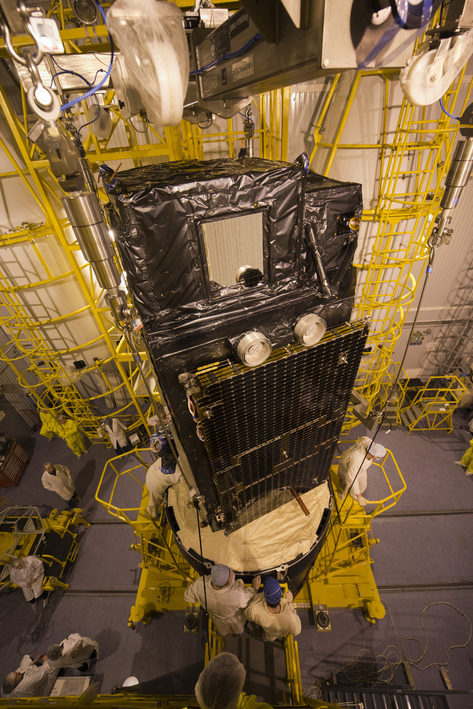 Mating of Sentinel-3A on Breeze