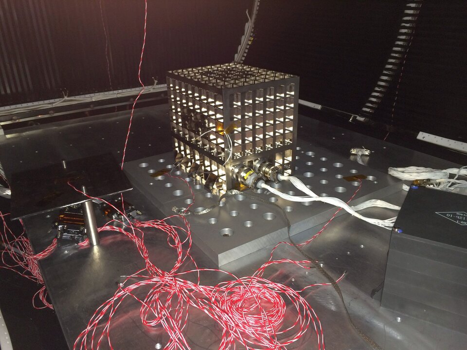 Crude oil experiment thermal-vacuum testing