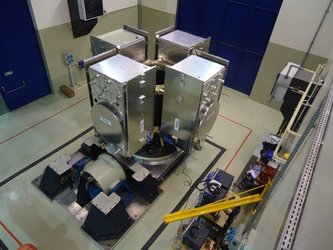 Four-satellite Galileo dispenser