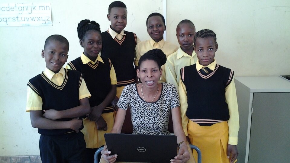 ESA’s Advanced Research in Telecommunications Systems programme was involved in setting up Sway4edu2. The project provides Internet connectivity and access to eLearning for teachers and students in rural schools via satellite.