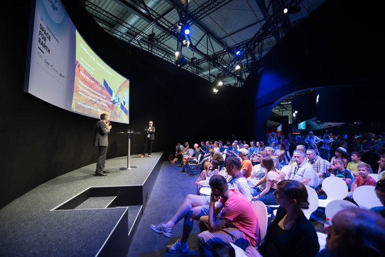 ExoMars mission presented at the ‘Space for Earth’ pavilion