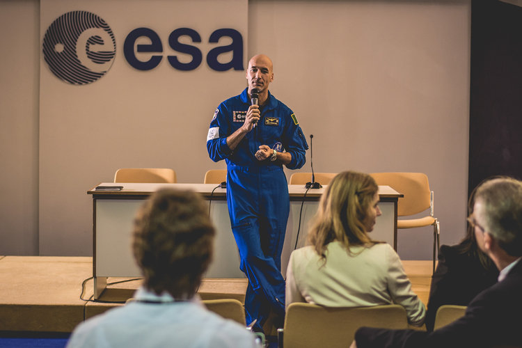 Luca Parmitano at Space App Camp 2016