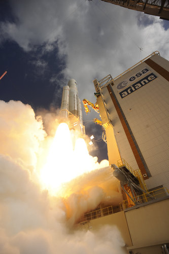 Ariane 5 liftoff on flight VA233