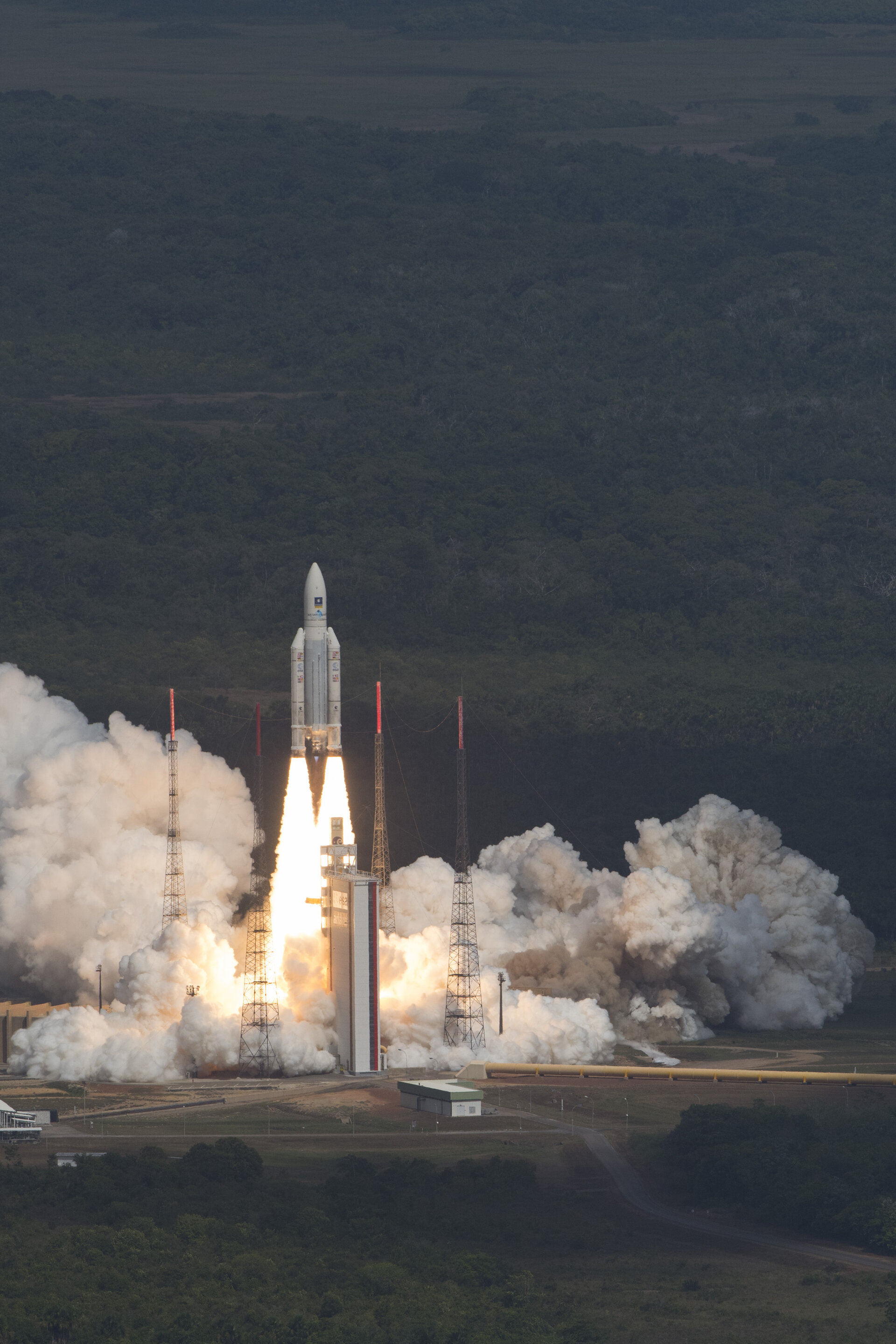 Ariane 5 liftoff on flight VA233