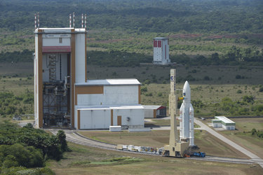 Transfer of Ariane 5 flight VA233 from the BAF to the launch pad