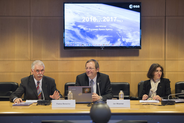 Jan Wörner and Franco Bonacina during the annual press briefing 