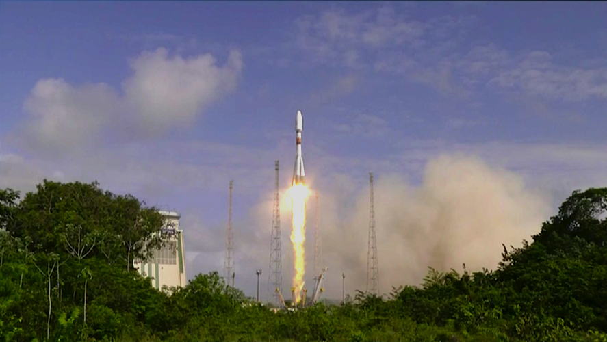 Liftoff of Soyuz flight VS17