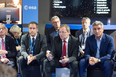 Jan Wörner during an interaction with media on ‘Space 4.0’