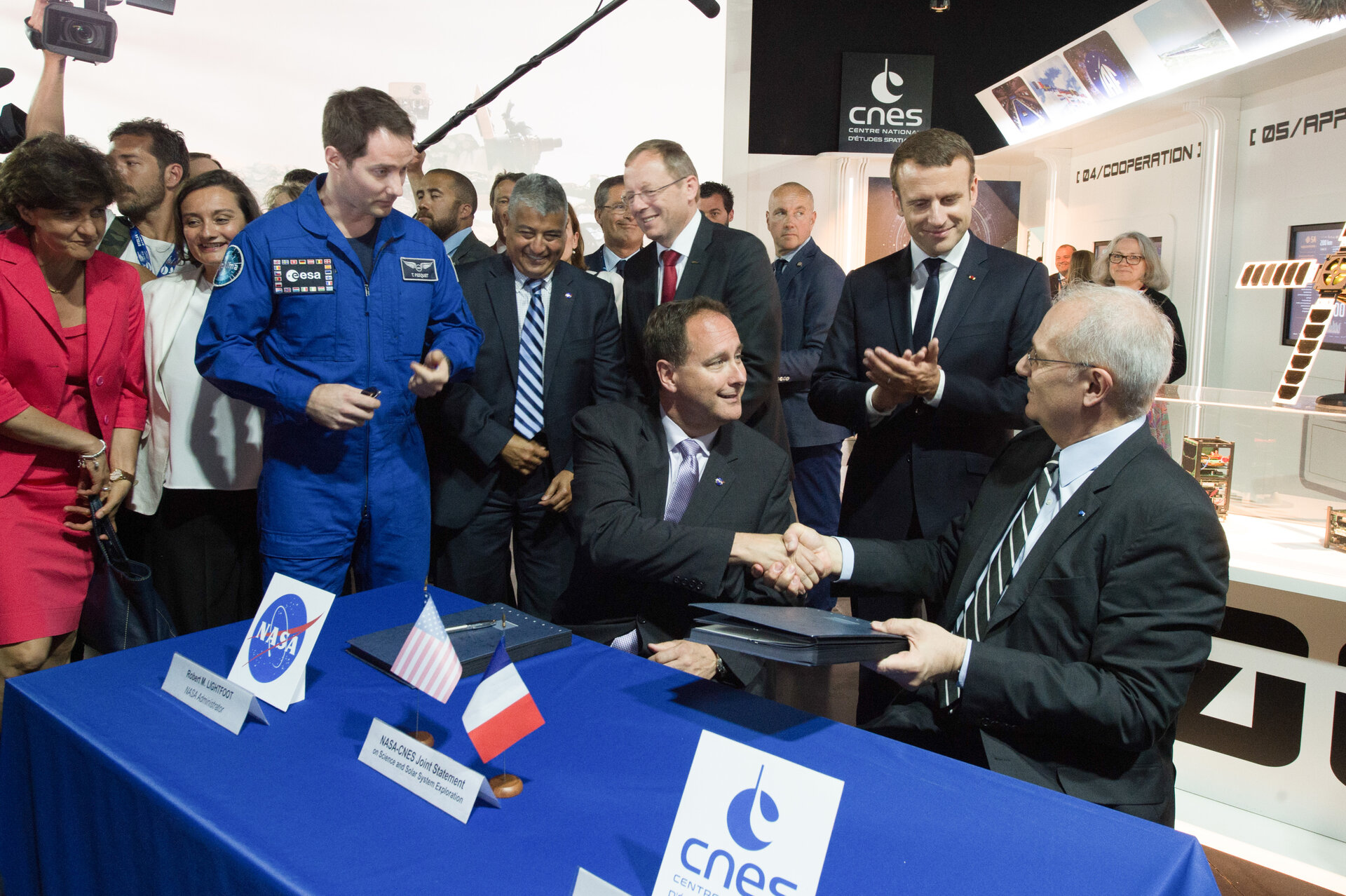 NASA and CNES express Commitment to Joint Exploration