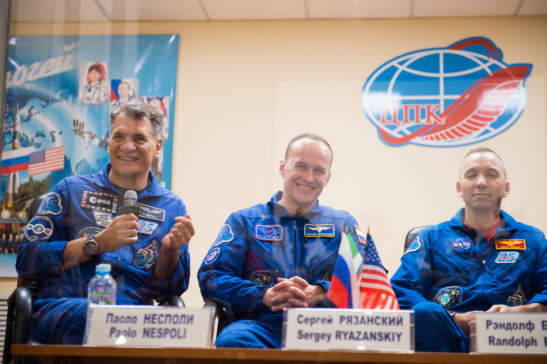 Prime crew during the pre-launch press conference