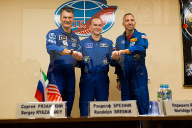 Prime crew during the pre-launch press conference
