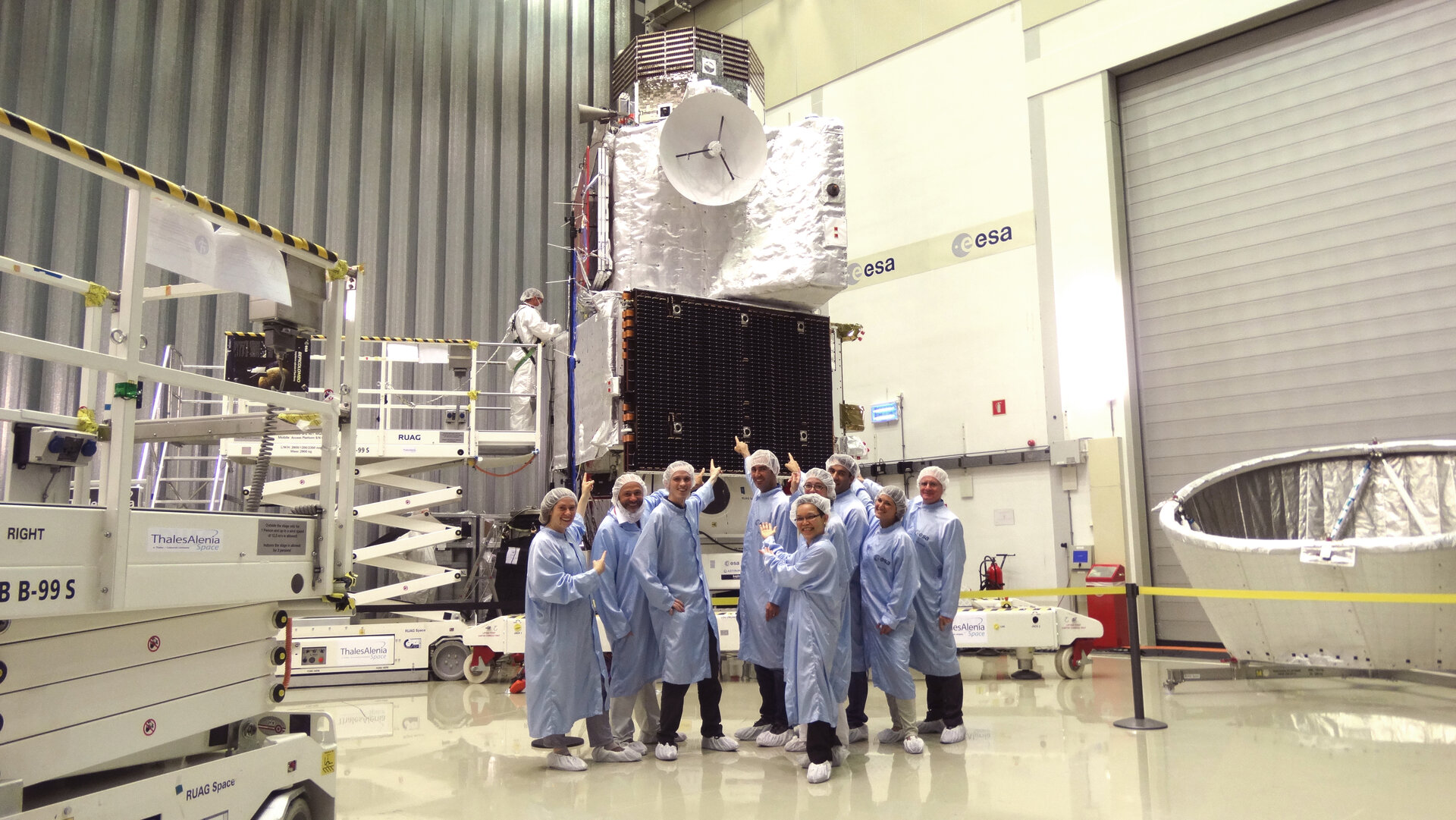 Flight controllers meet BepiColombo for the first time
