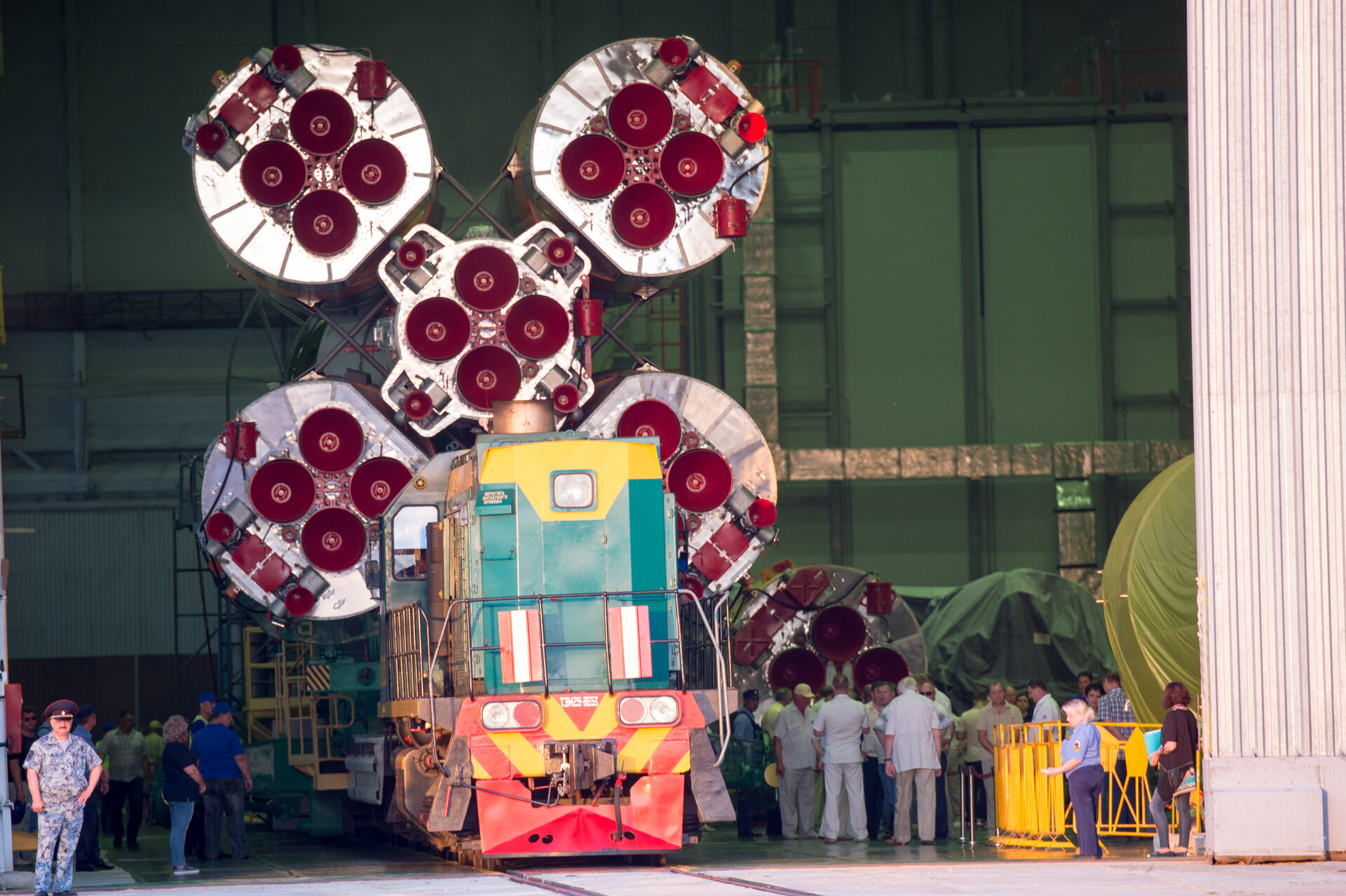 Soyuz MS-05 spacecraft roll out 