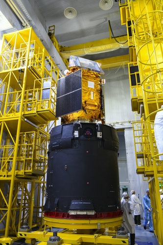 Sentinel-5P ready for encapsulation within the launcher fairing