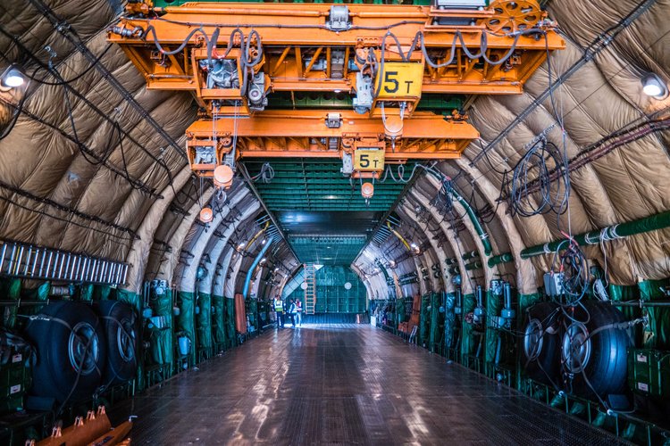 Loading the Antonov