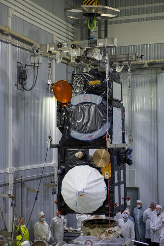 Sentinel-3B being mated with the Rockot adapter 