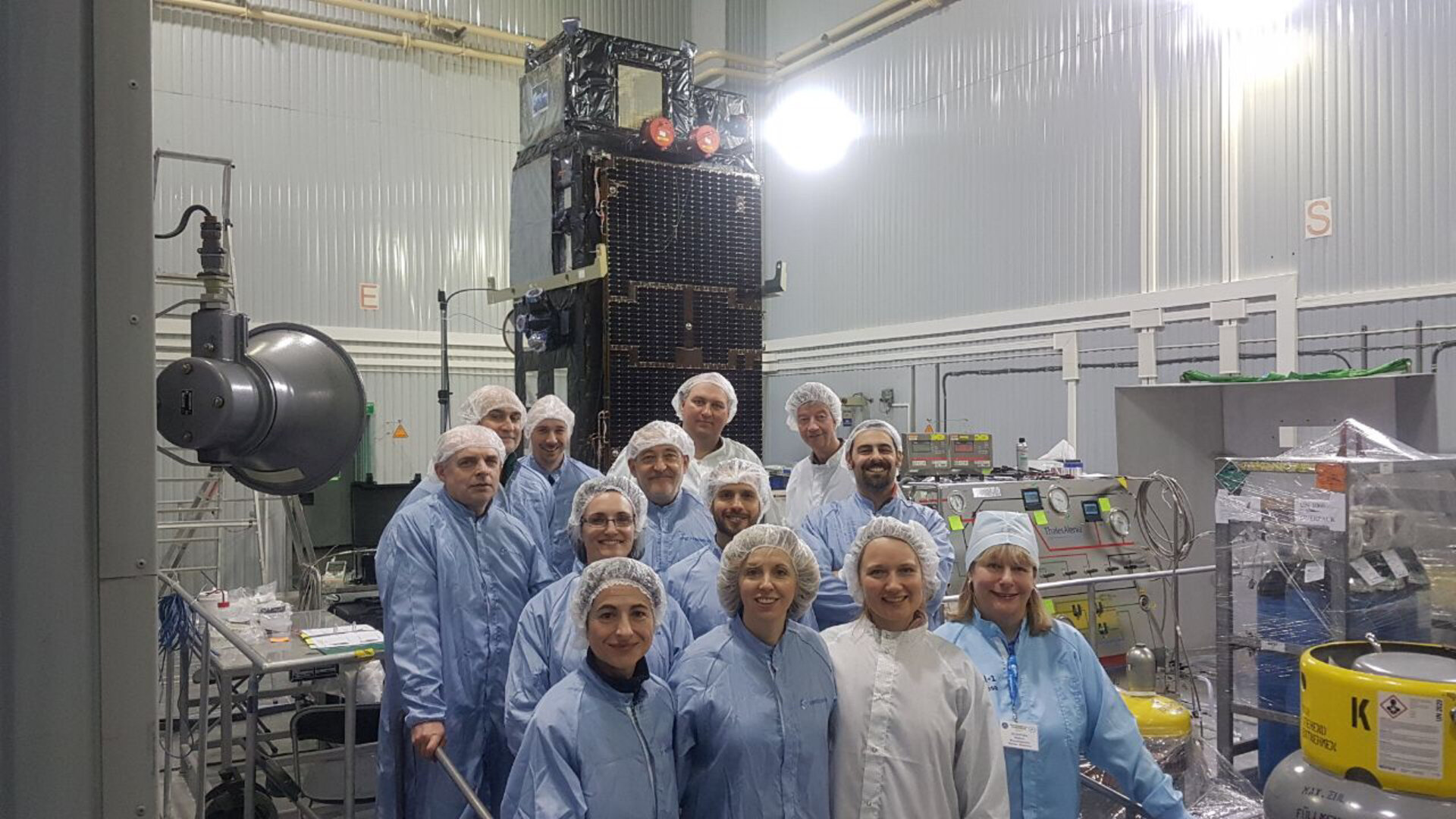 Sentinel-3B launch campaign team