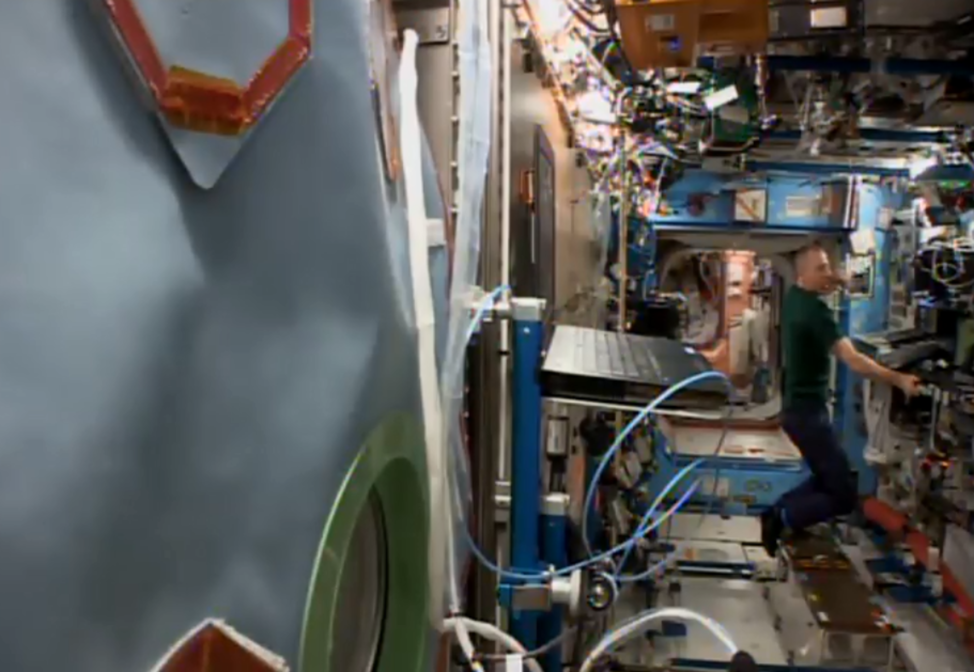 ICE Cubes installation