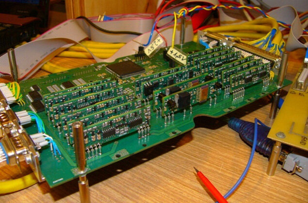 Power Distribution Unit motherboard with latching current limiters