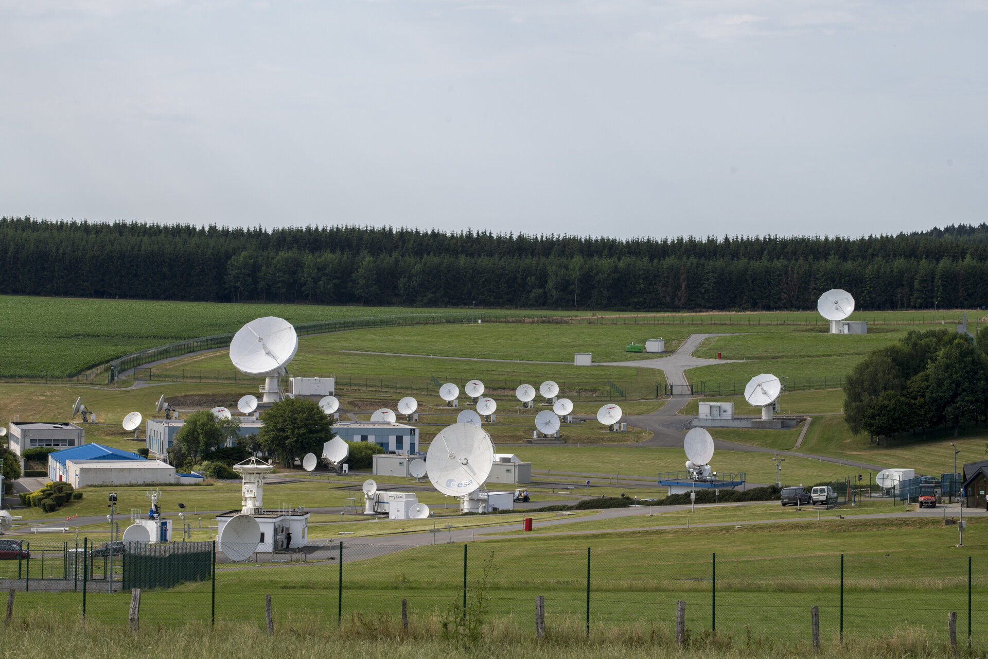 Satellite dishes at ESEC Redu