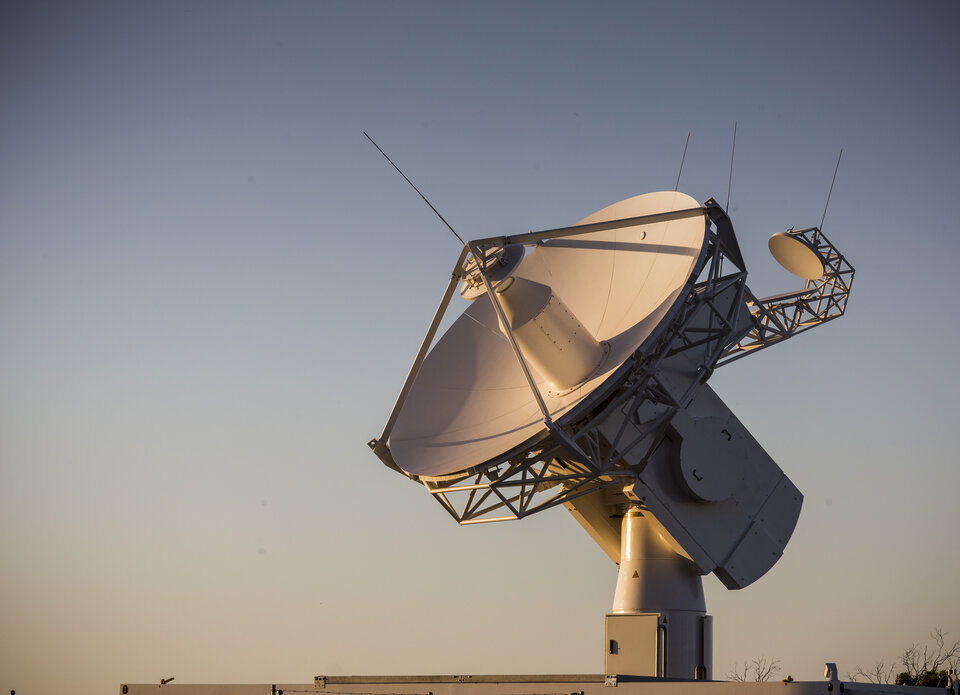 Antenna down under