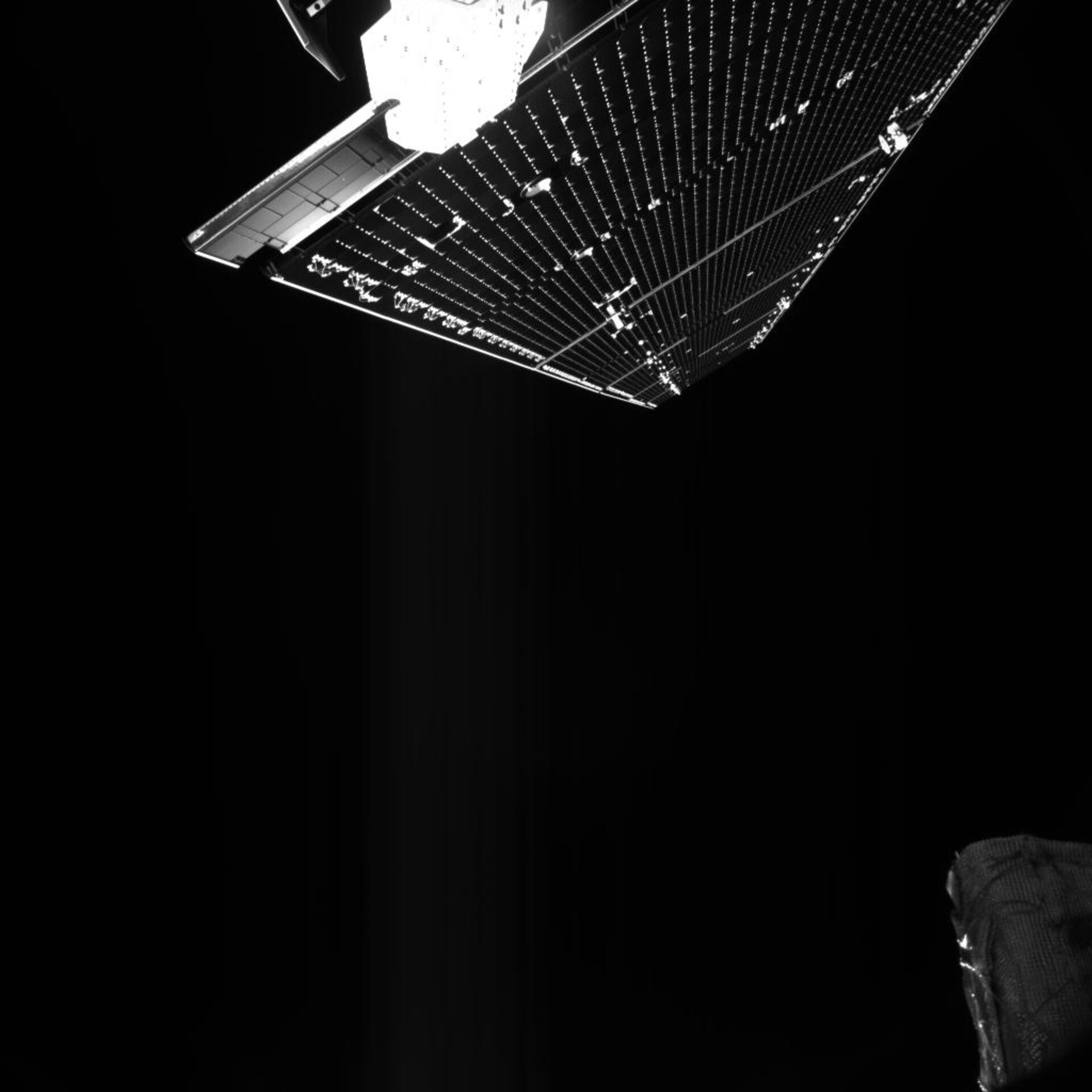 BepiColombo rotates solar arrays (11)