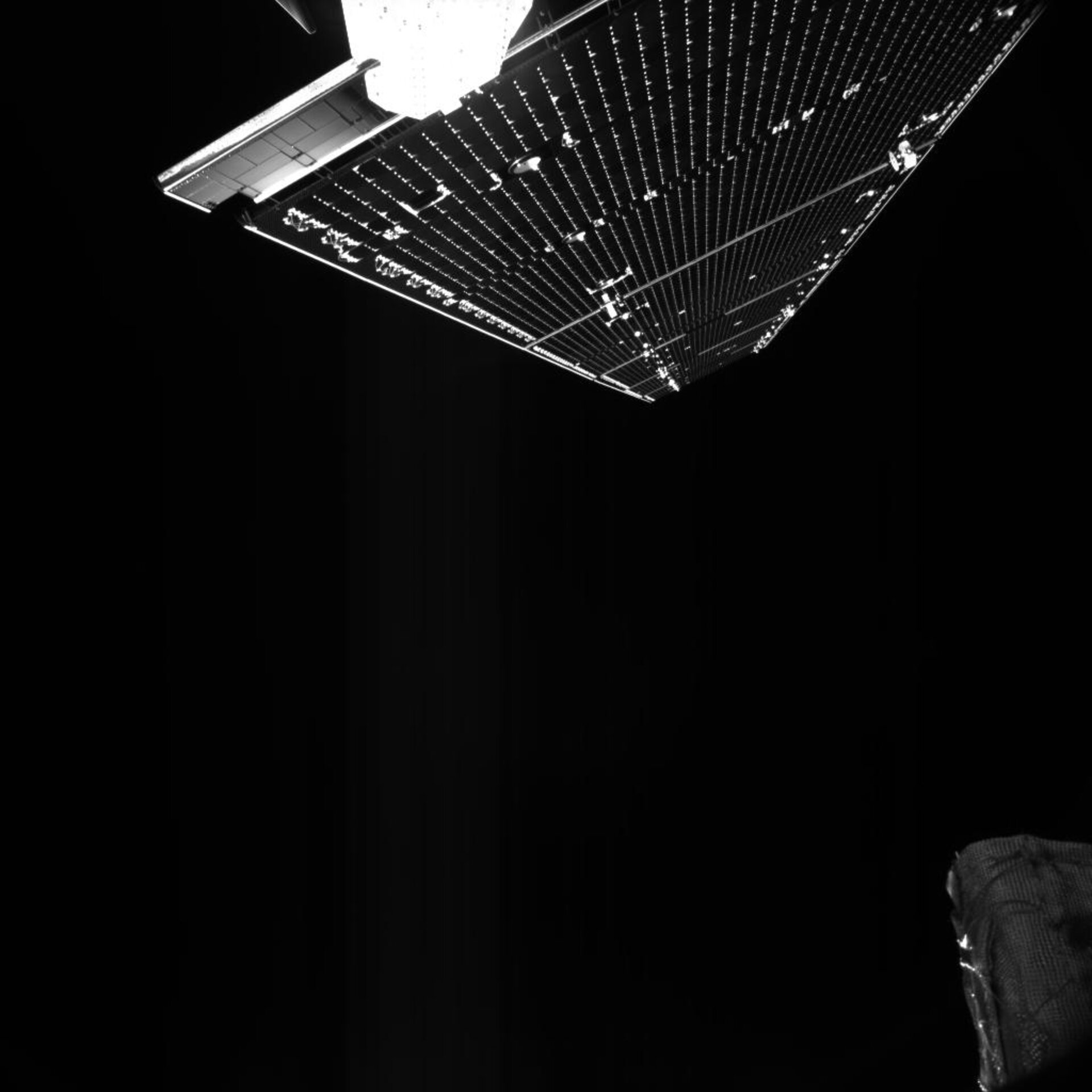 BepiColombo rotates solar arrays (9)