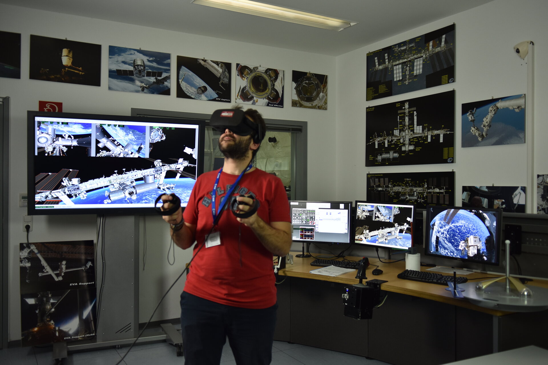 Testing virtual reality platform EAC