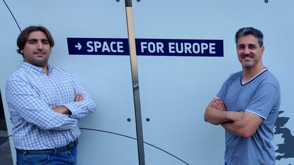 Deep Blue Globe founders: Pablo Ruiz Sánchez and Mario Castro de Lera