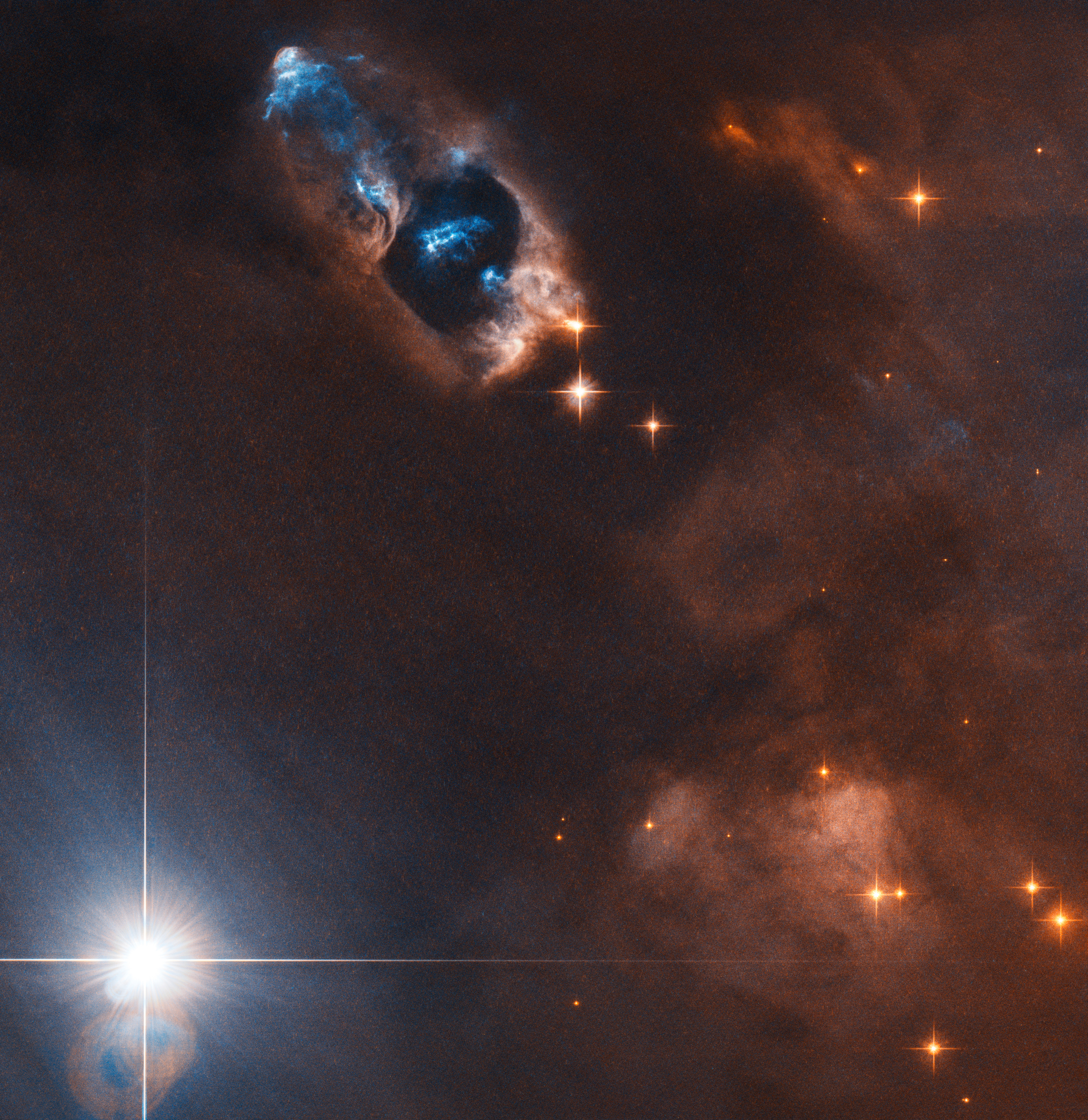 Спутник звезда космос. NGC 1333 туманность. НАСА снимки телескопа ХАБЛ. Снимок телескопа "Хаббл", 1995 год. Телескоп Хаббл рождение звезды.