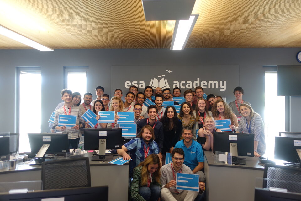 Group Picture with certificates