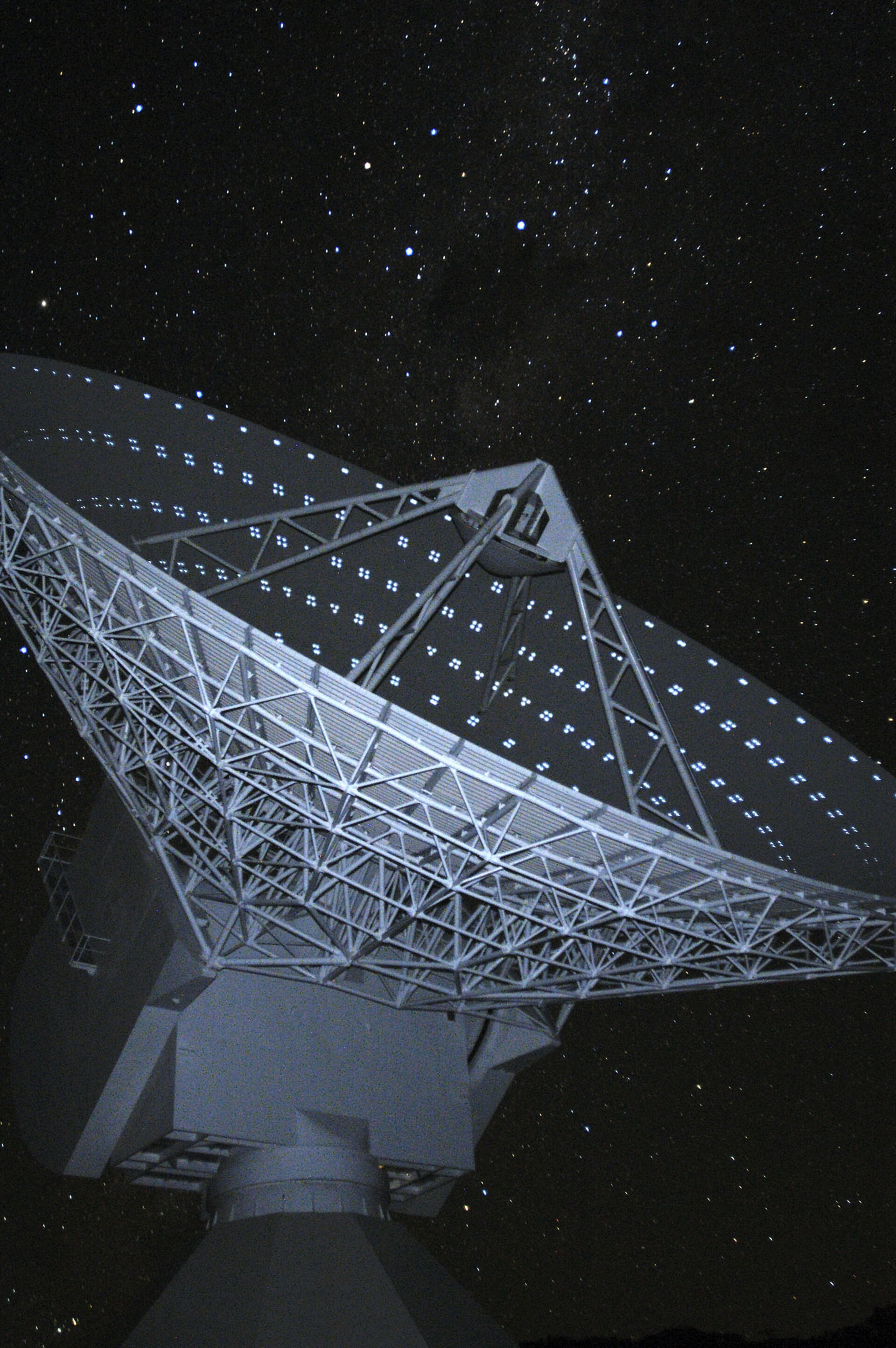 What is ESA’s first deep space antenna looking at?