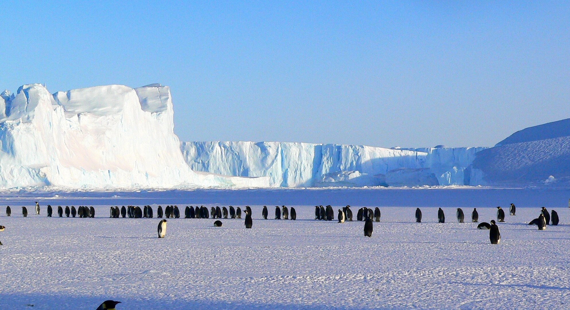 ESA - Revealing interior temperature of Antarctic ice sheet