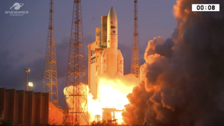 Ariane 5 liftoff