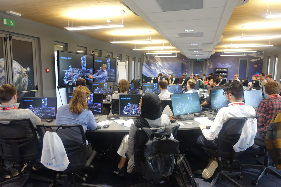  ESA trainers using Sentinel-3 AIT as example during a lecture