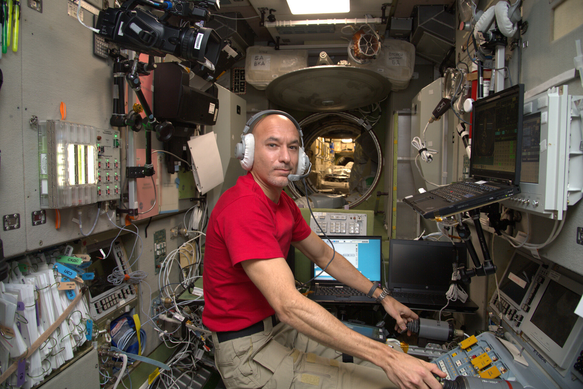 Luca training for Soyuz redocking