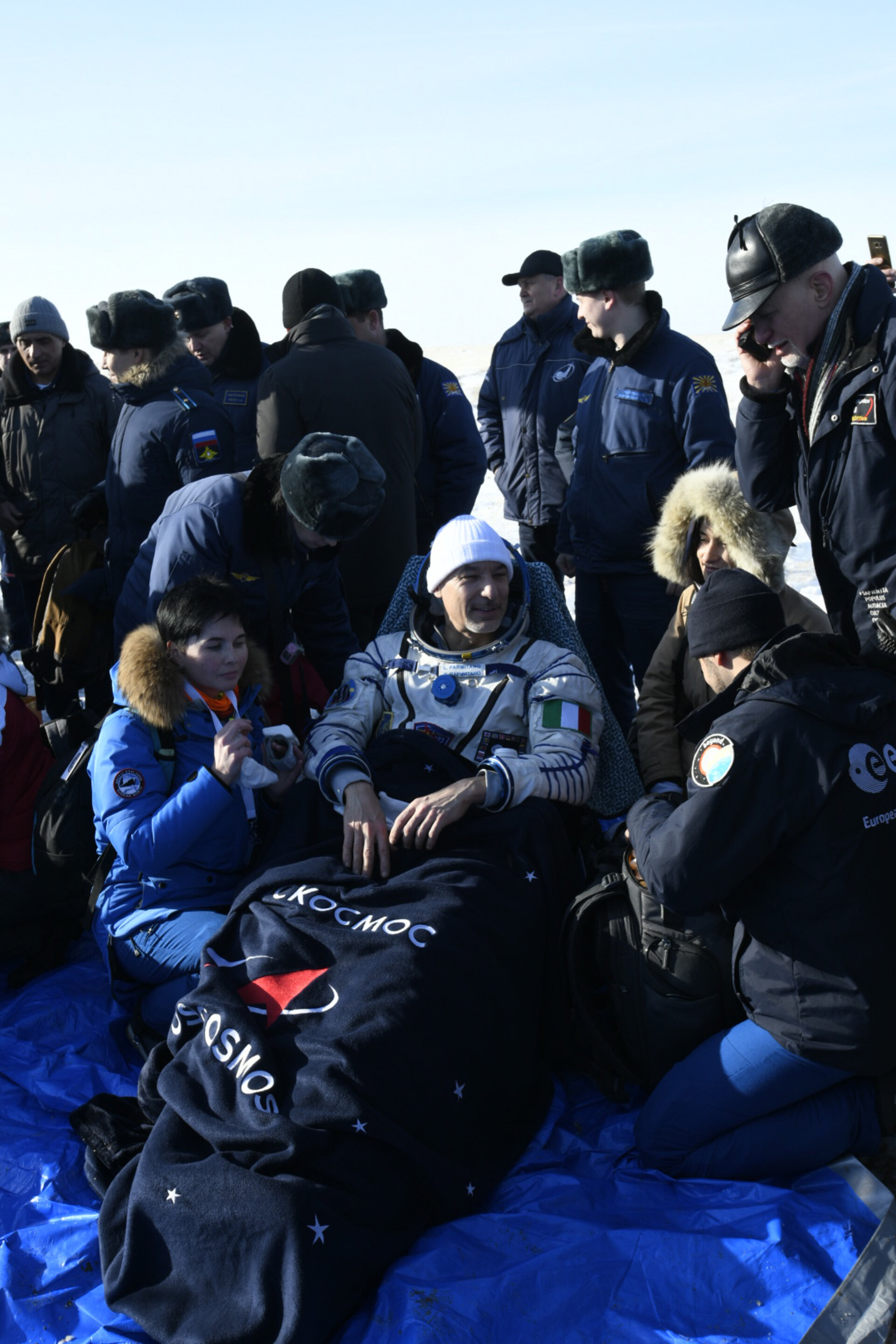 Luca Parmitano returns to Earth for second time 