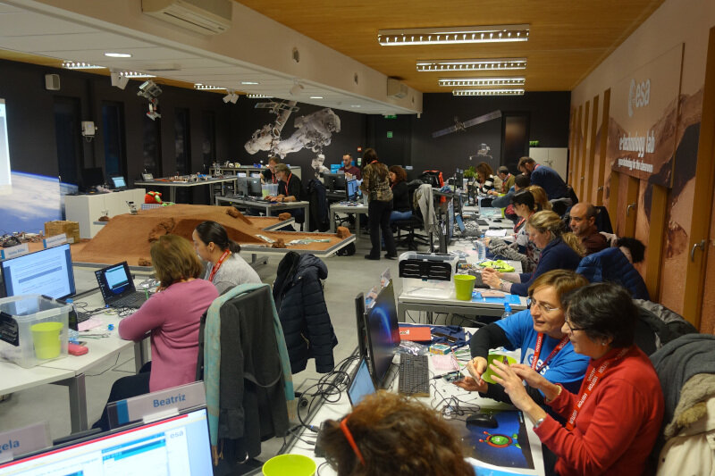 Lauw Overtreding Waardeloos ESA - e-technology lab secondary teachers workshops