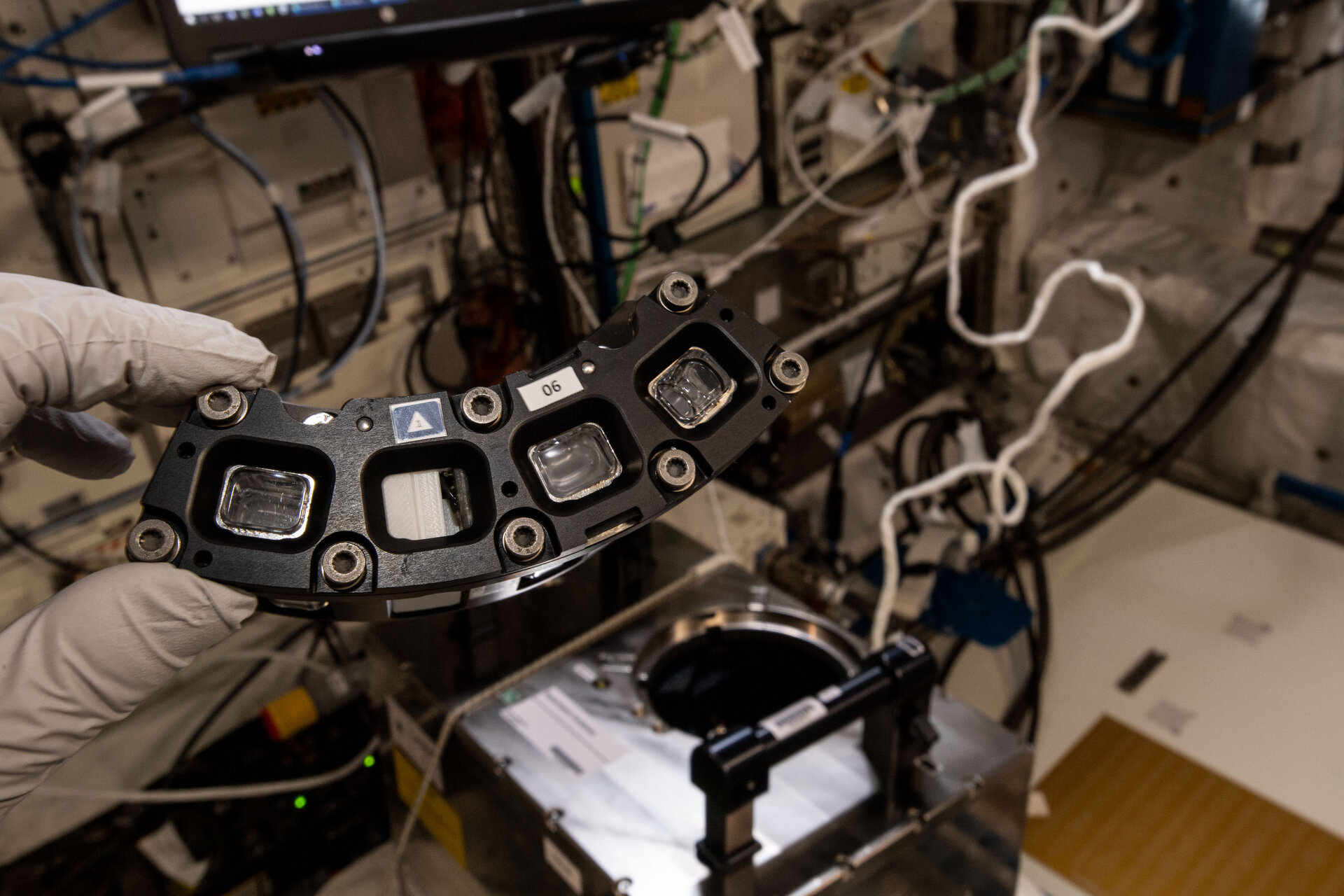 Foam-Coarsening in space