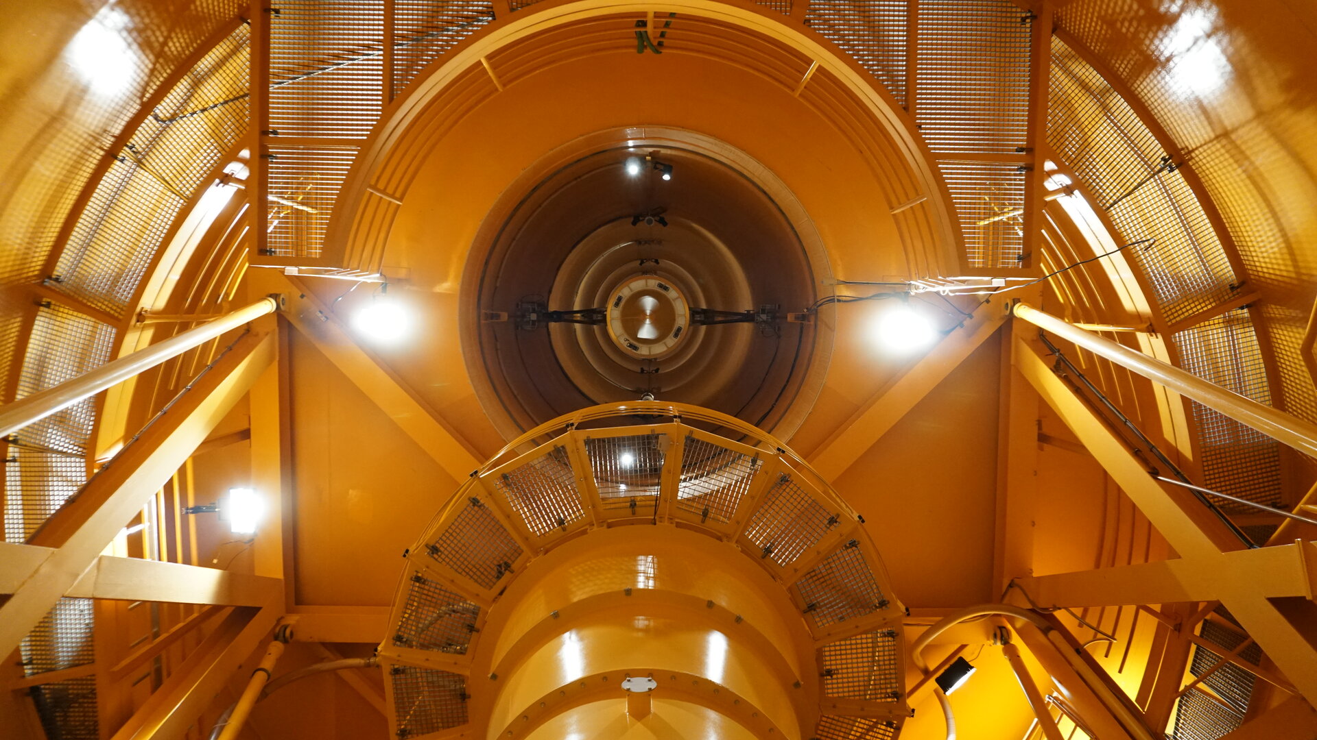 View of the deceleration pipe below the 120 m high steel tube