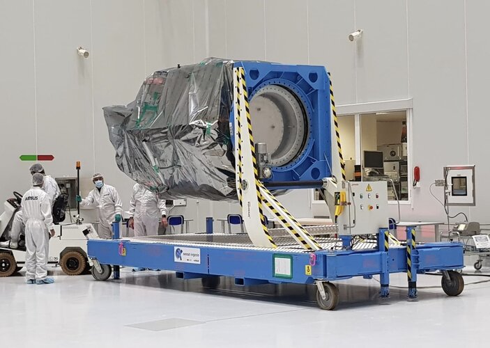 SEOSAT-Ingenio in the cleanroom