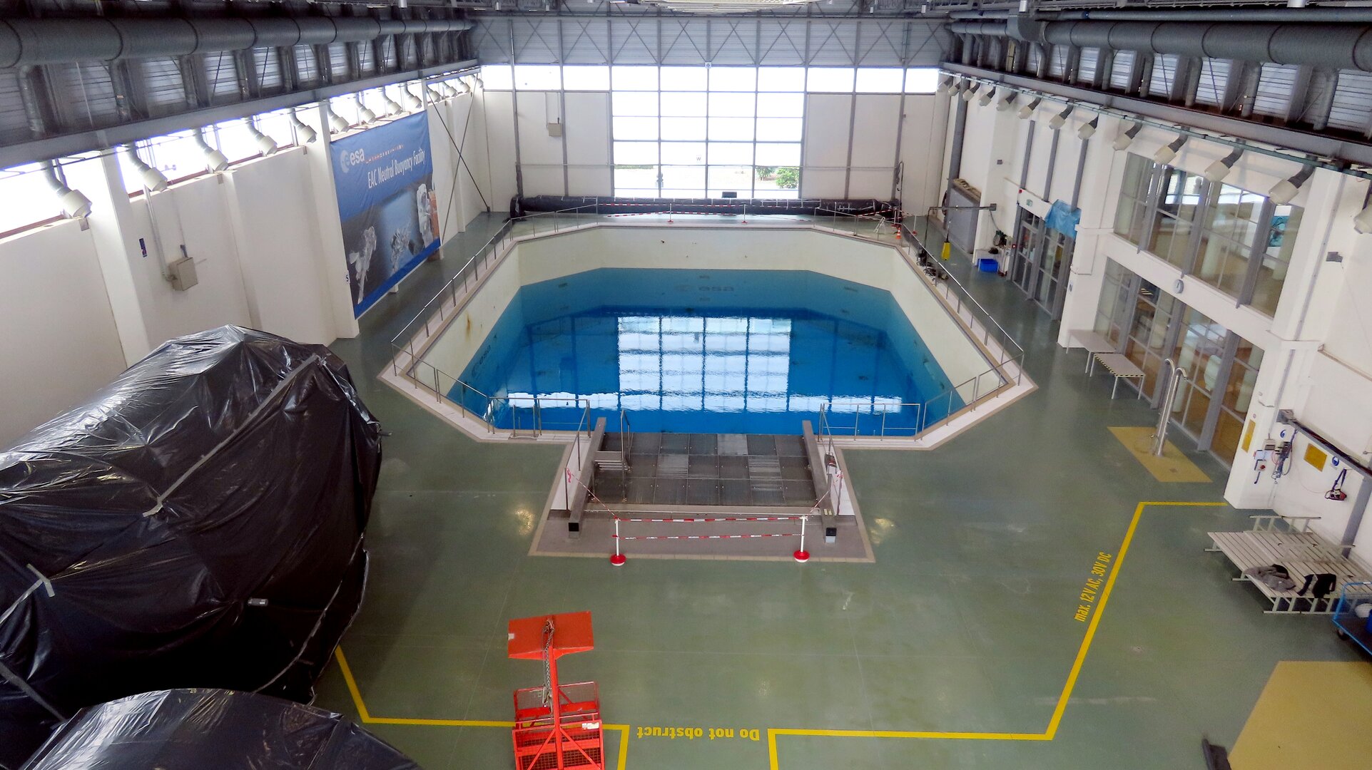 Draining the Neutral Buoyancy Facility for refurbishment