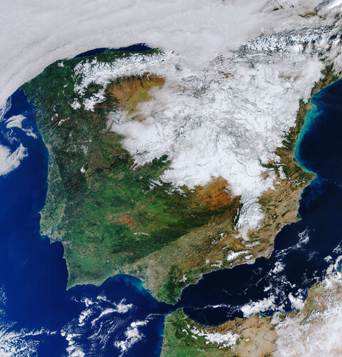 The heavy snowfall that hit Spain a few days ago still lies heavy across much of the country as this Copernicus Sentinel-3 satellite image shows.