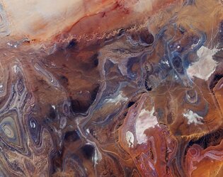 The Copernicus Sentinel-2 mission takes us over the Tanezrouft Basin – one of the most desolate parts of the Sahara Desert. 