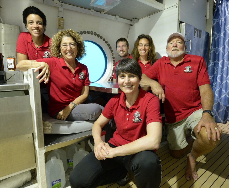 Samantha and the crew of NASA NEEMO23