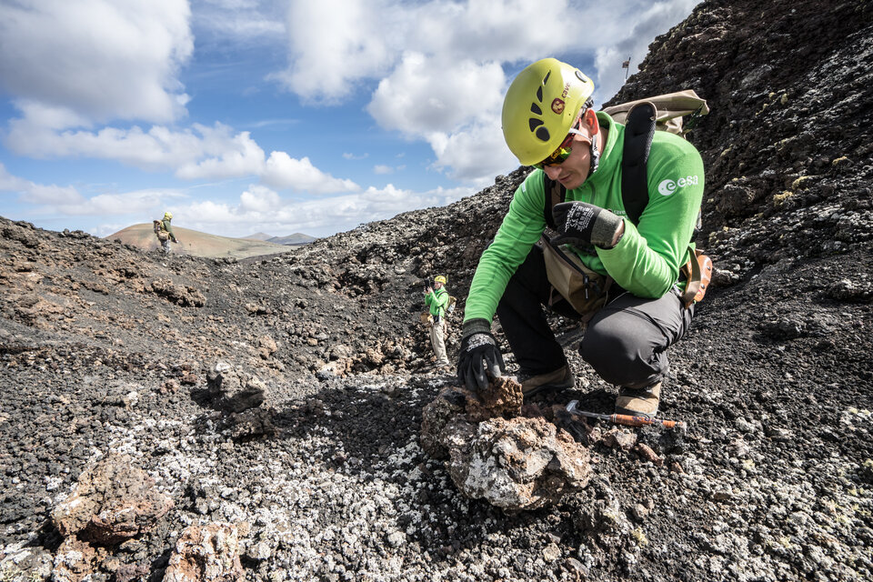 The geological story behind volcanic rocks