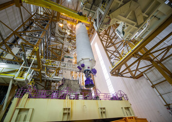 Webb’s Ariane 5 core stage was raised vertical in the launch vehicle integration building at Europe’s Spaceport in French Guiana
