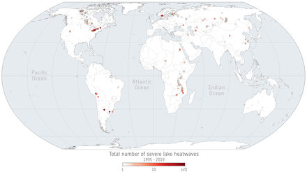 Global view of extreme lake heatwaves